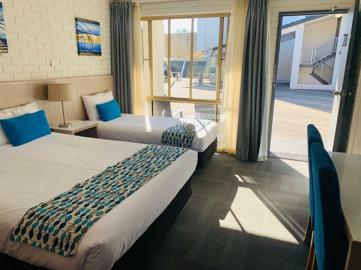 Zorba Waterfront Motel Batemans Bay Exterior foto